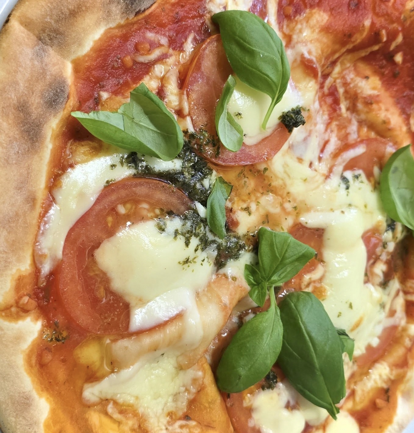 Pizza aus dem Steinofen